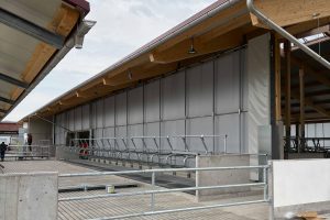 Stall mit Auslauf Stall mit Auslauf